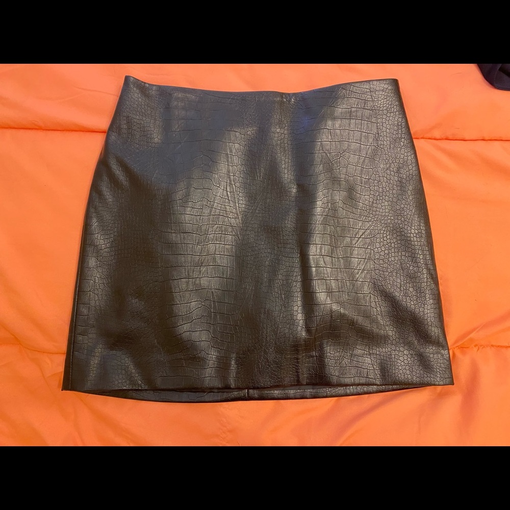 Size 8 snake print pleather skirt from H&M